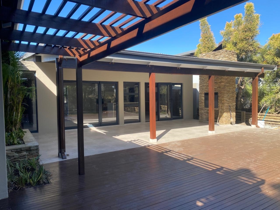 To Let 3 Bedroom Property for Rent in Palm Lakes Estate KwaZulu-Natal