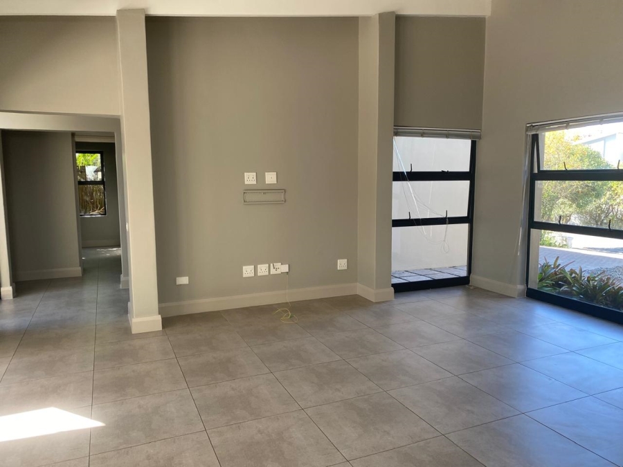 To Let 3 Bedroom Property for Rent in Palm Lakes Estate KwaZulu-Natal