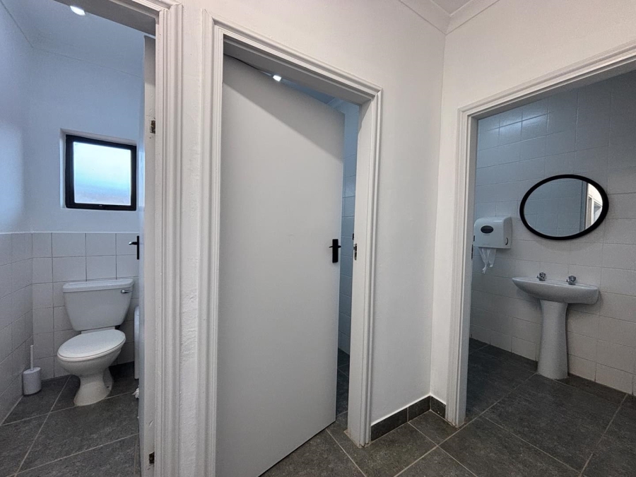 To Let Commercial Property for Rent in Hillcrest KwaZulu-Natal
