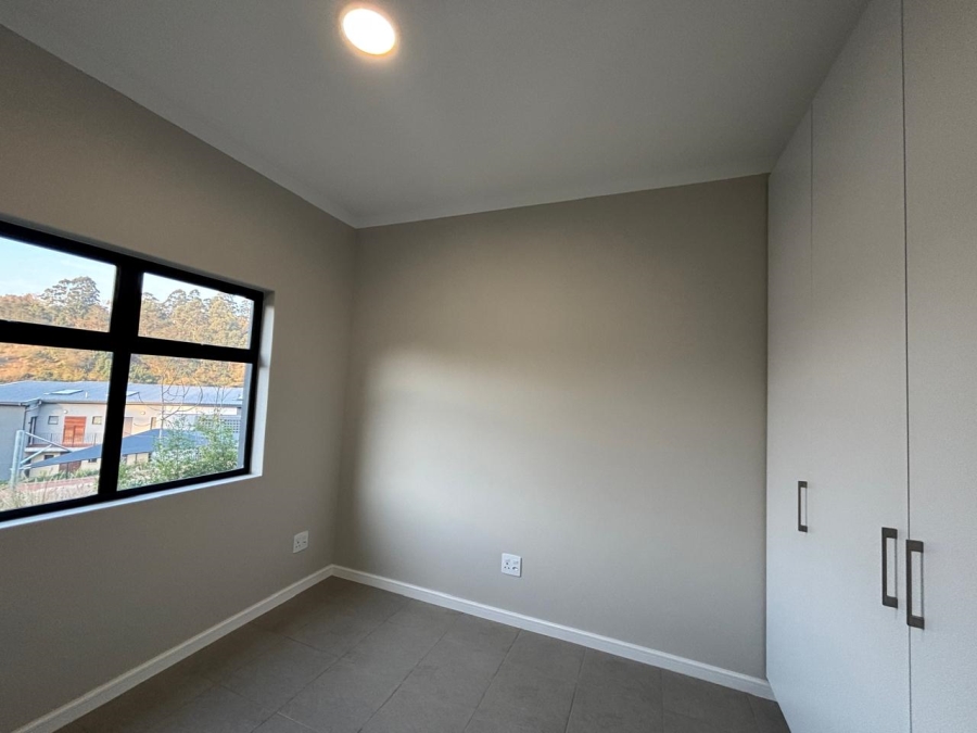 1 Bedroom Property for Sale in Waterfall KwaZulu-Natal