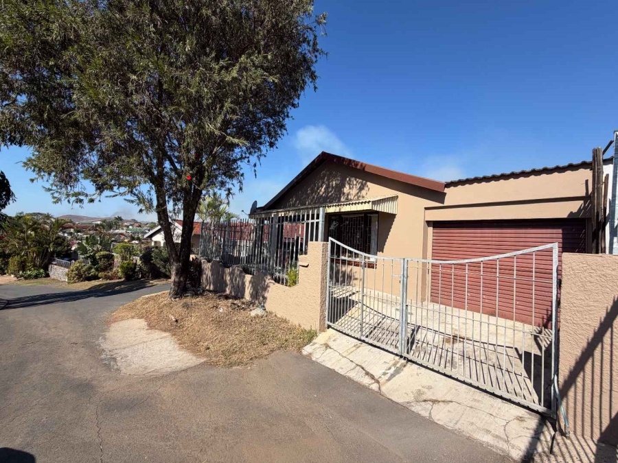 3 Bedroom Property for Sale in Woodview KwaZulu-Natal
