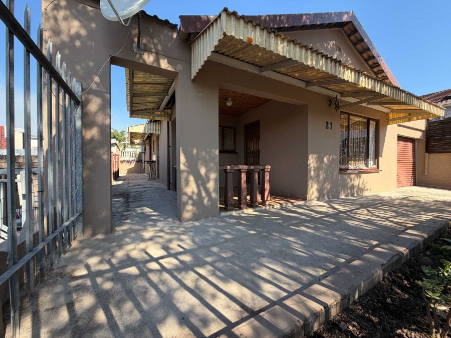 3 Bedroom Property for Sale in Woodview KwaZulu-Natal