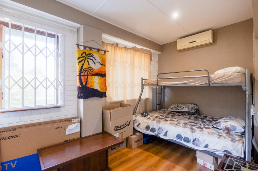4 Bedroom Property for Sale in Amanzimtoti KwaZulu-Natal