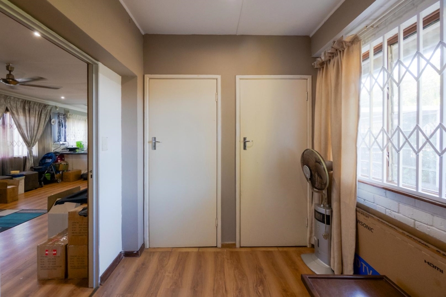 4 Bedroom Property for Sale in Amanzimtoti KwaZulu-Natal