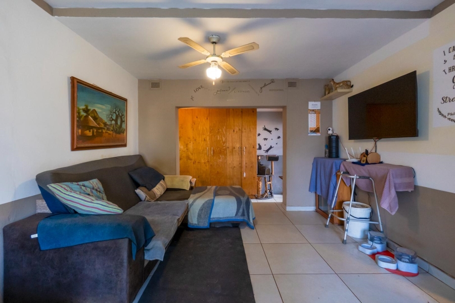 4 Bedroom Property for Sale in Amanzimtoti KwaZulu-Natal