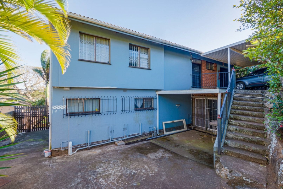 4 Bedroom Property for Sale in Amanzimtoti KwaZulu-Natal