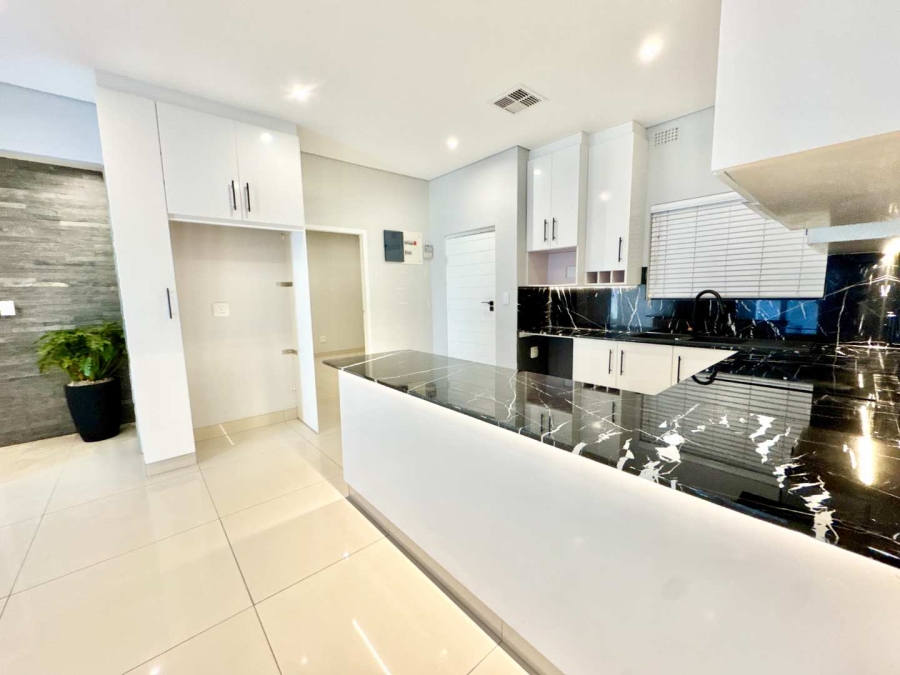 4 Bedroom Property for Sale in Izinga KwaZulu-Natal