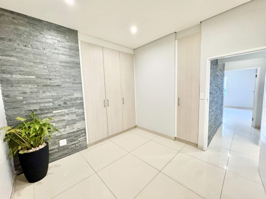 4 Bedroom Property for Sale in Izinga KwaZulu-Natal
