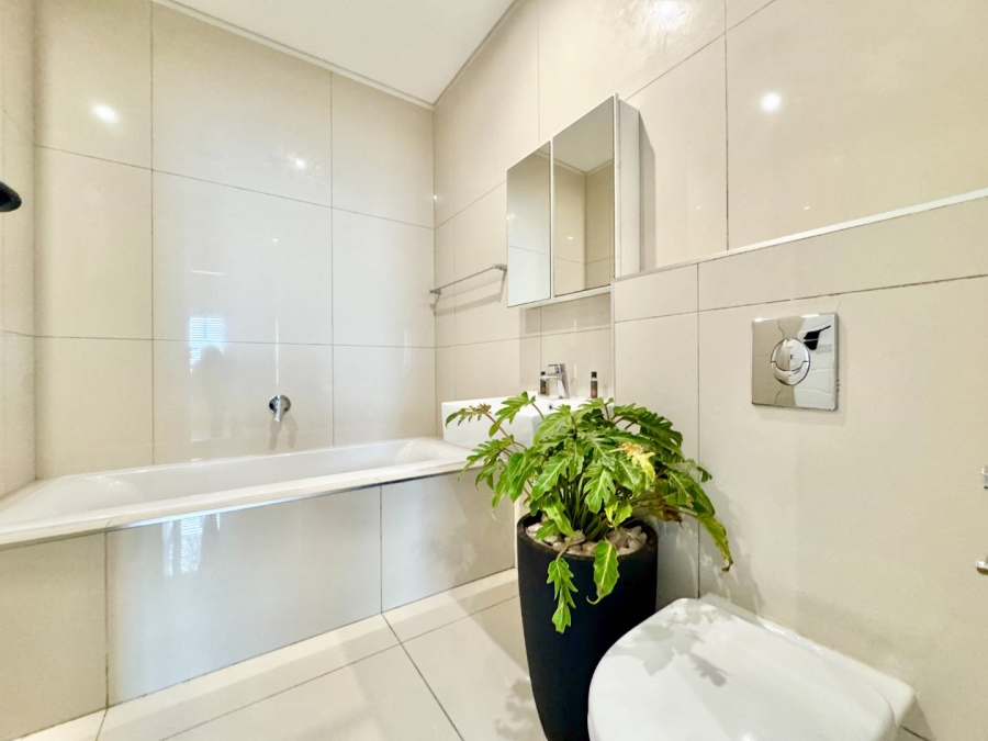 4 Bedroom Property for Sale in Izinga KwaZulu-Natal