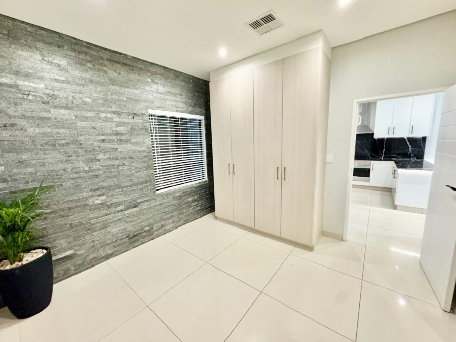 To Let 4 Bedroom Property for Rent in Izinga KwaZulu-Natal