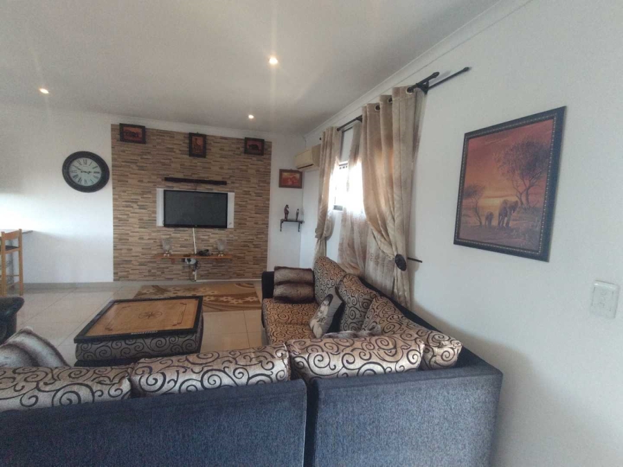 2 Bedroom Property for Sale in Trenance Manor KwaZulu-Natal