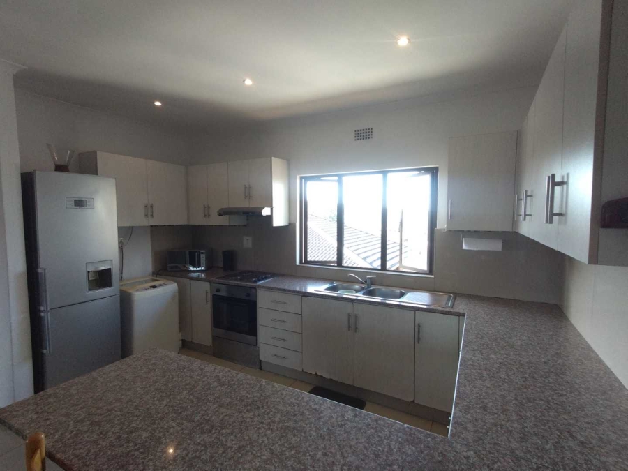 2 Bedroom Property for Sale in Trenance Manor KwaZulu-Natal