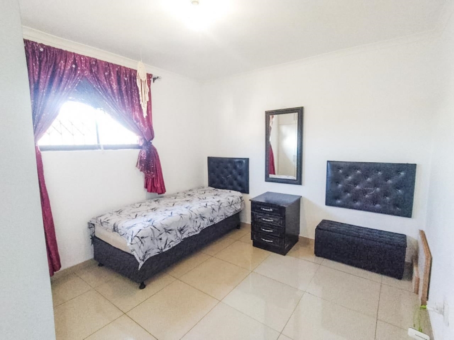 2 Bedroom Property for Sale in Trenance Manor KwaZulu-Natal