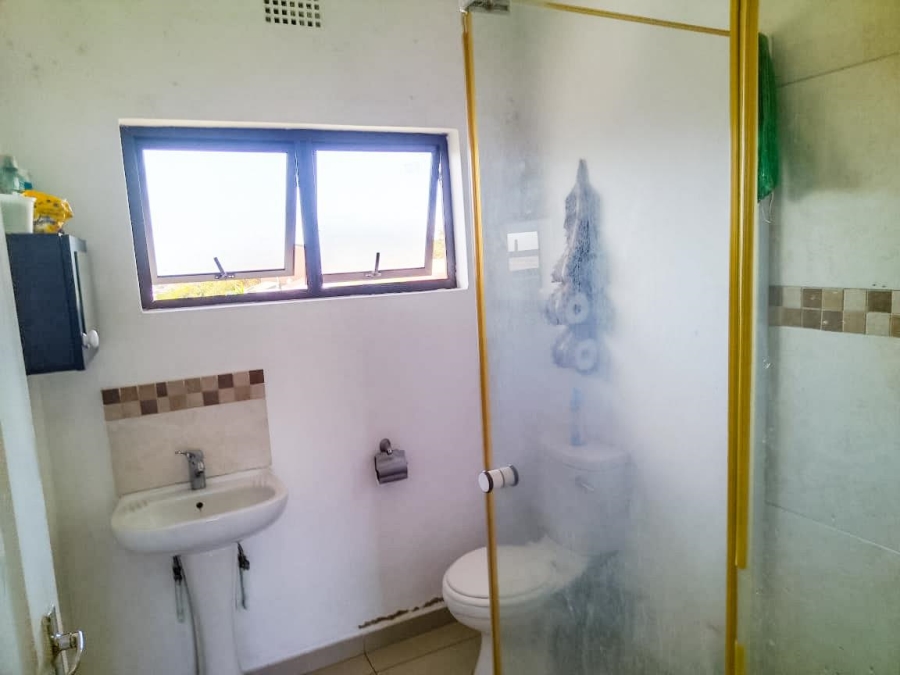 2 Bedroom Property for Sale in Trenance Manor KwaZulu-Natal
