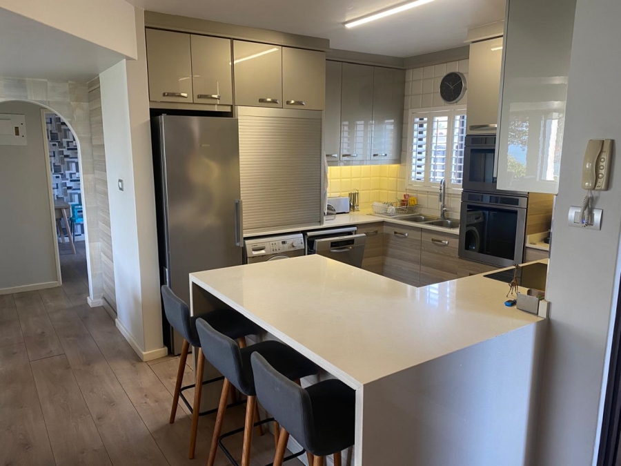 To Let 3 Bedroom Property for Rent in Umhlanga KwaZulu-Natal