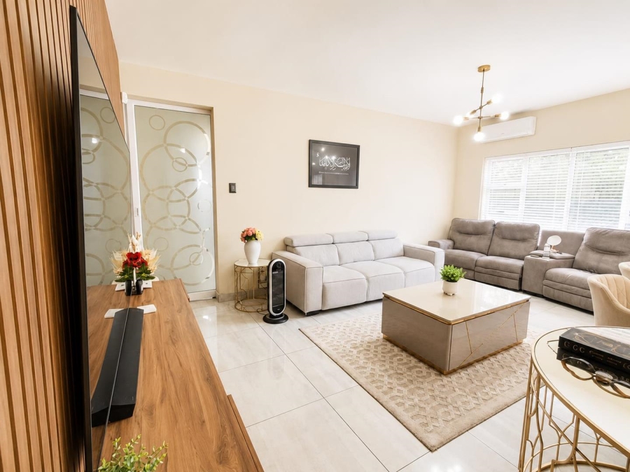 2 Bedroom Property for Sale in Essenwood KwaZulu-Natal