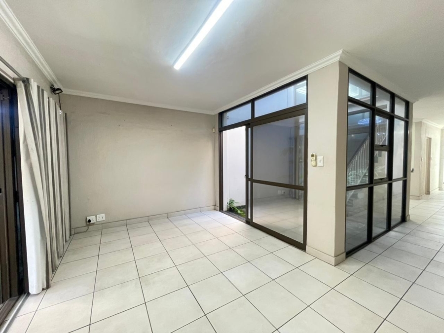 3 Bedroom Property for Sale in Glenwood KwaZulu-Natal