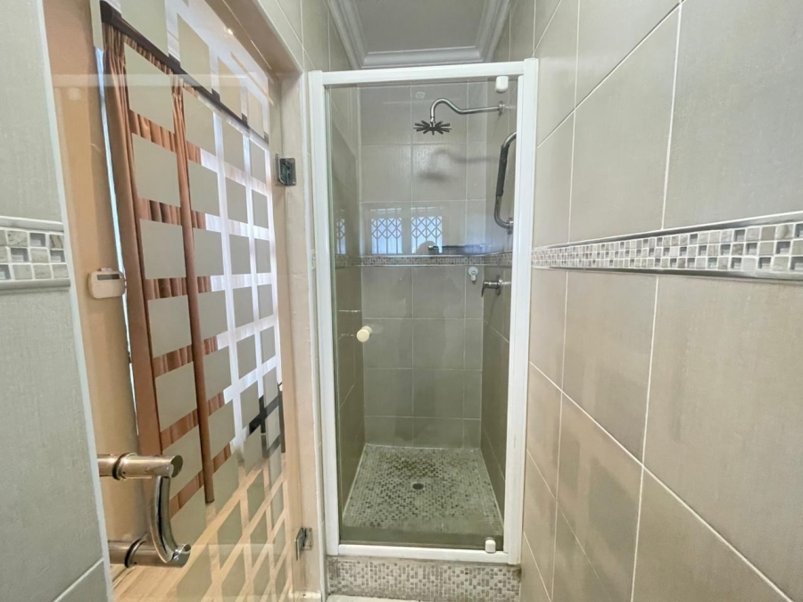 3 Bedroom Property for Sale in Glenwood KwaZulu-Natal