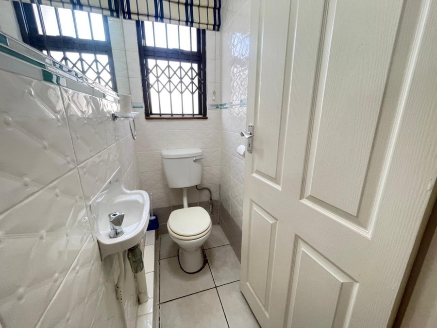 3 Bedroom Property for Sale in Glenwood KwaZulu-Natal