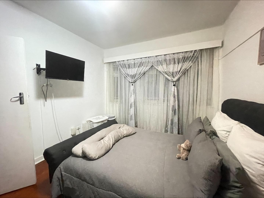 1 Bedroom Property for Sale in Glenwood KwaZulu-Natal