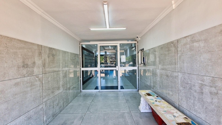 1 Bedroom Property for Sale in North Beach KwaZulu-Natal