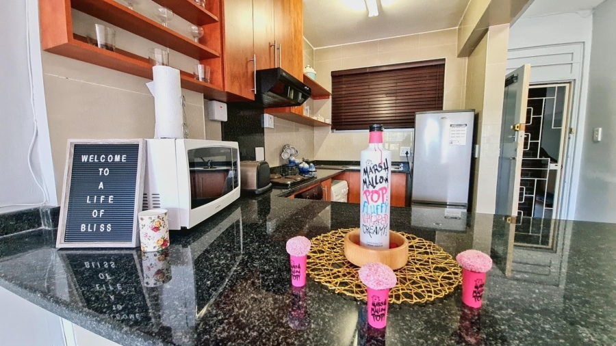 1 Bedroom Property for Sale in North Beach KwaZulu-Natal