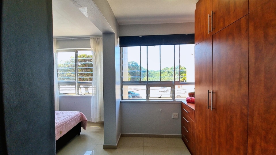 1 Bedroom Property for Sale in North Beach KwaZulu-Natal