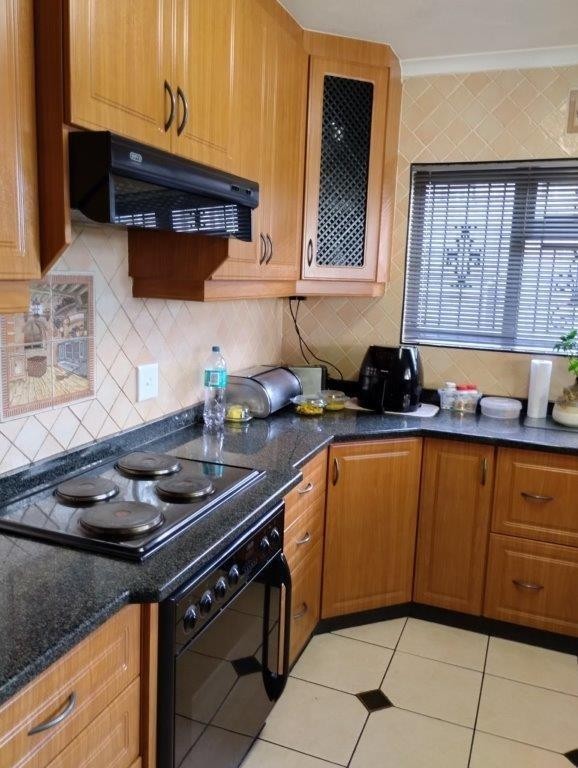 6 Bedroom Property for Sale in Westville KwaZulu-Natal
