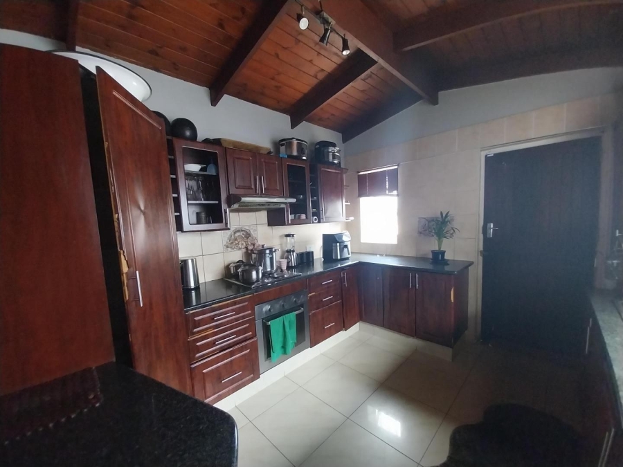 3 Bedroom Property for Sale in Montclair KwaZulu-Natal