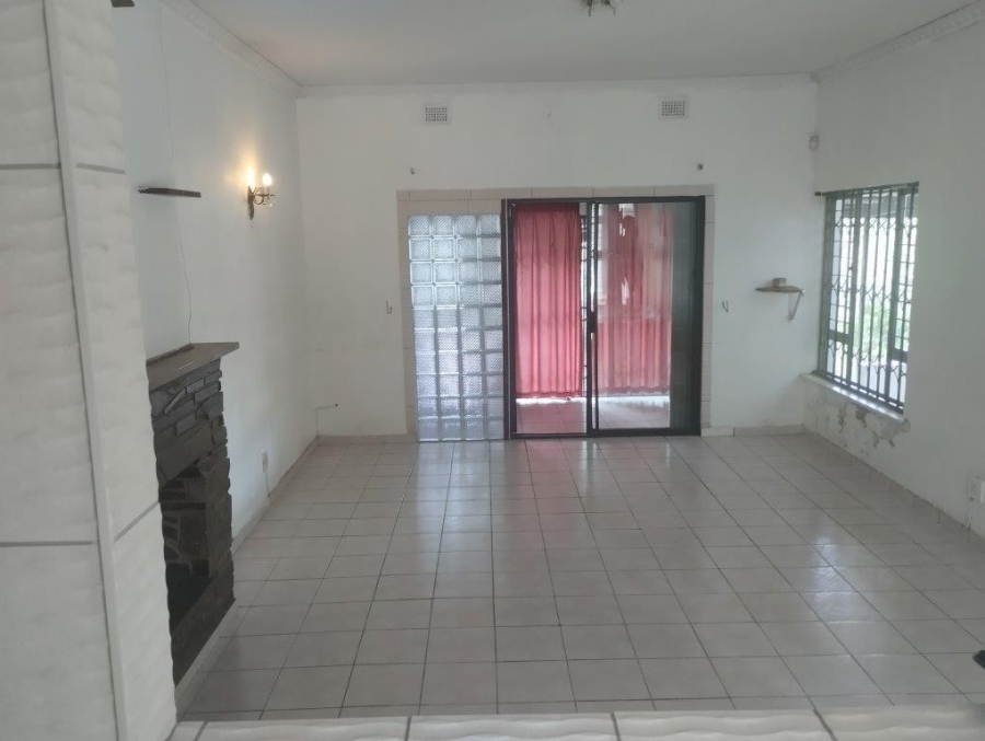 8 Bedroom Property for Sale in Westville KwaZulu-Natal