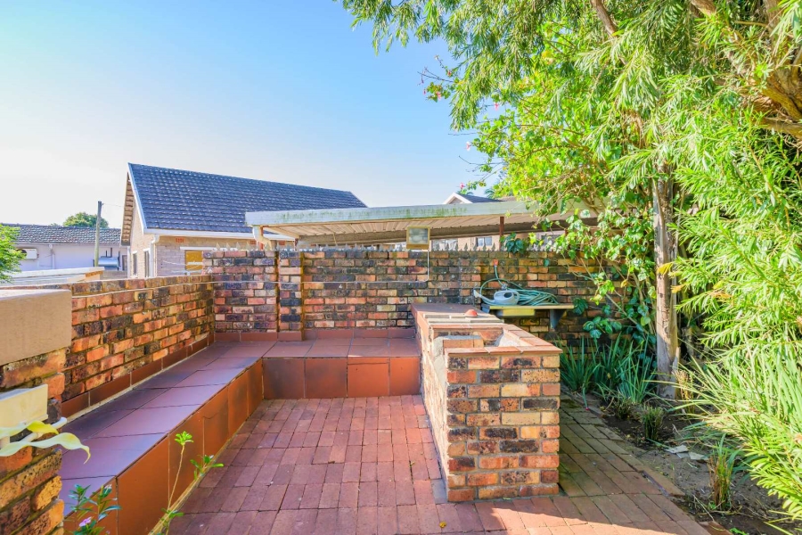 4 Bedroom Property for Sale in Reservoir Hills KwaZulu-Natal