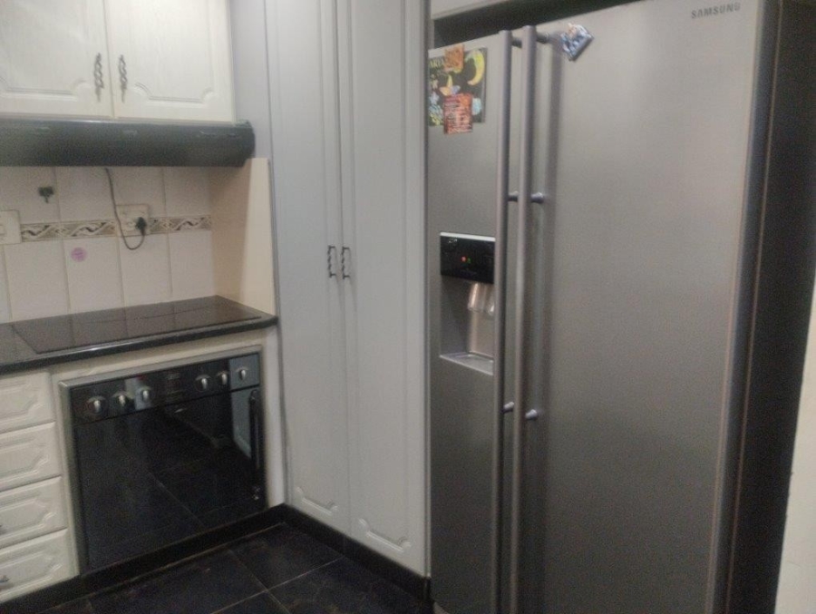 3 Bedroom Property for Sale in Sherwood KwaZulu-Natal
