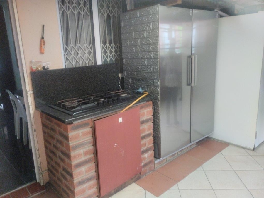 3 Bedroom Property for Sale in Sherwood KwaZulu-Natal