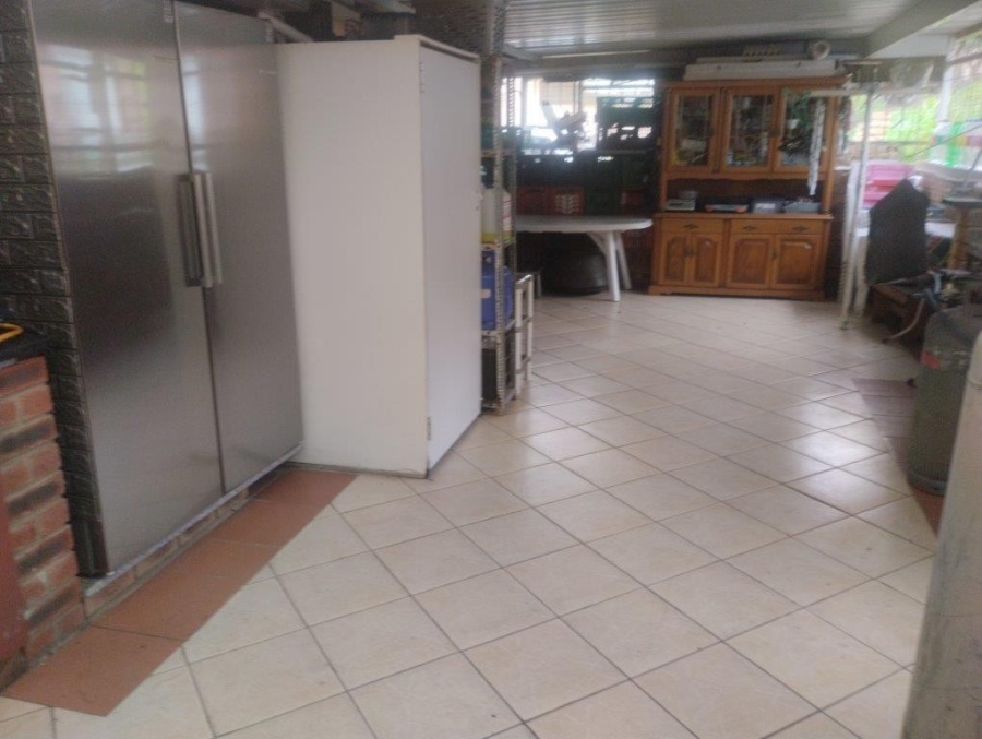 3 Bedroom Property for Sale in Sherwood KwaZulu-Natal