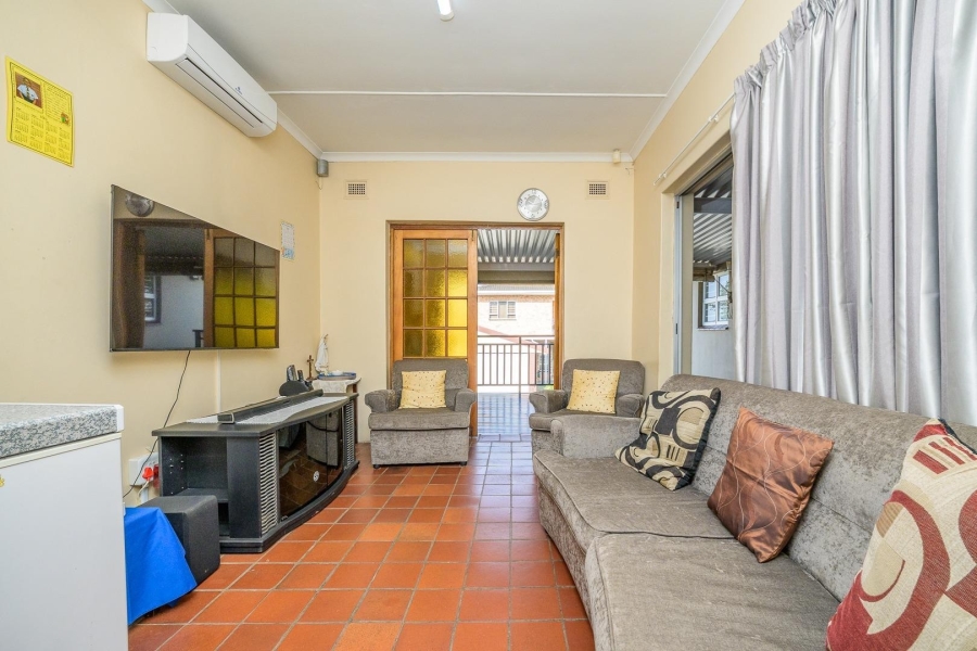 4 Bedroom Property for Sale in Sherwood KwaZulu-Natal