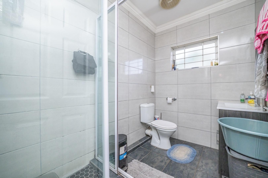 4 Bedroom Property for Sale in Sherwood KwaZulu-Natal