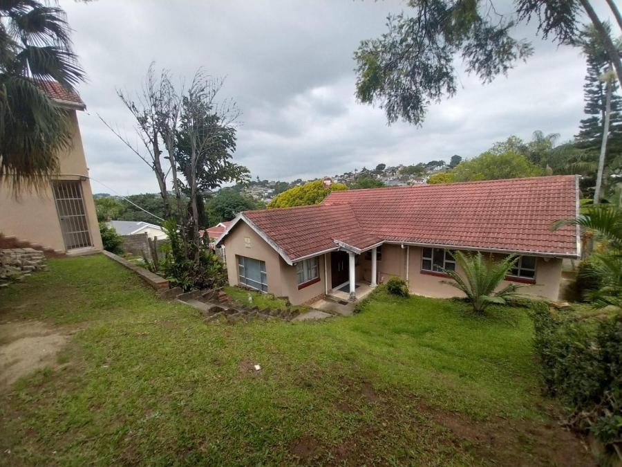 To Let 4 Bedroom Property for Rent in Malvern KwaZulu-Natal