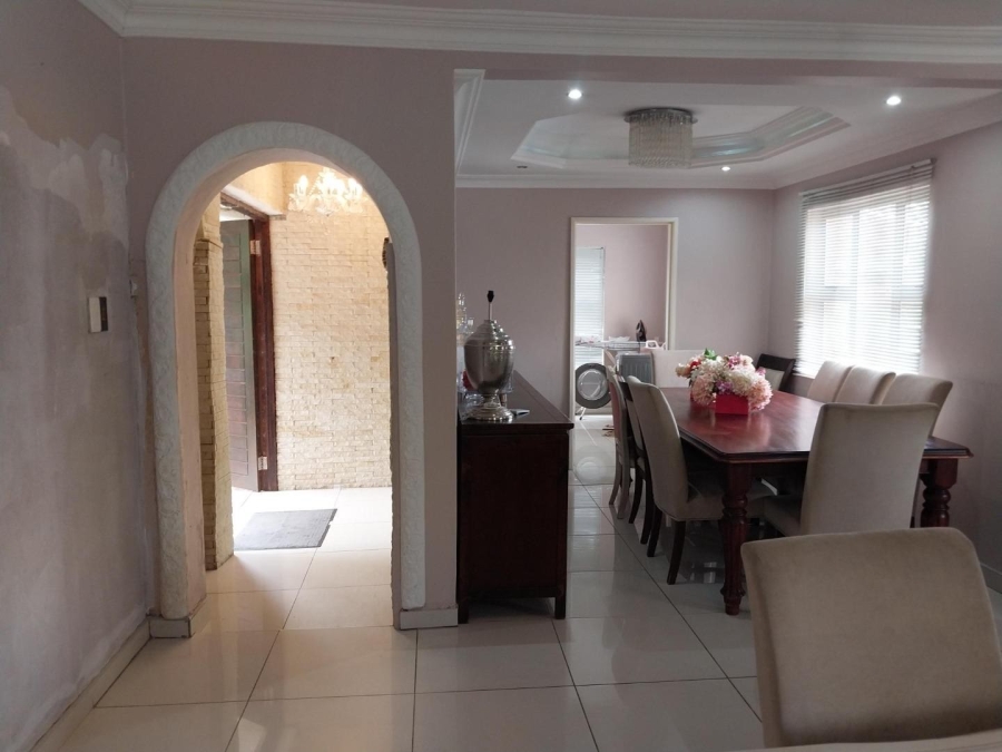To Let 4 Bedroom Property for Rent in Malvern KwaZulu-Natal