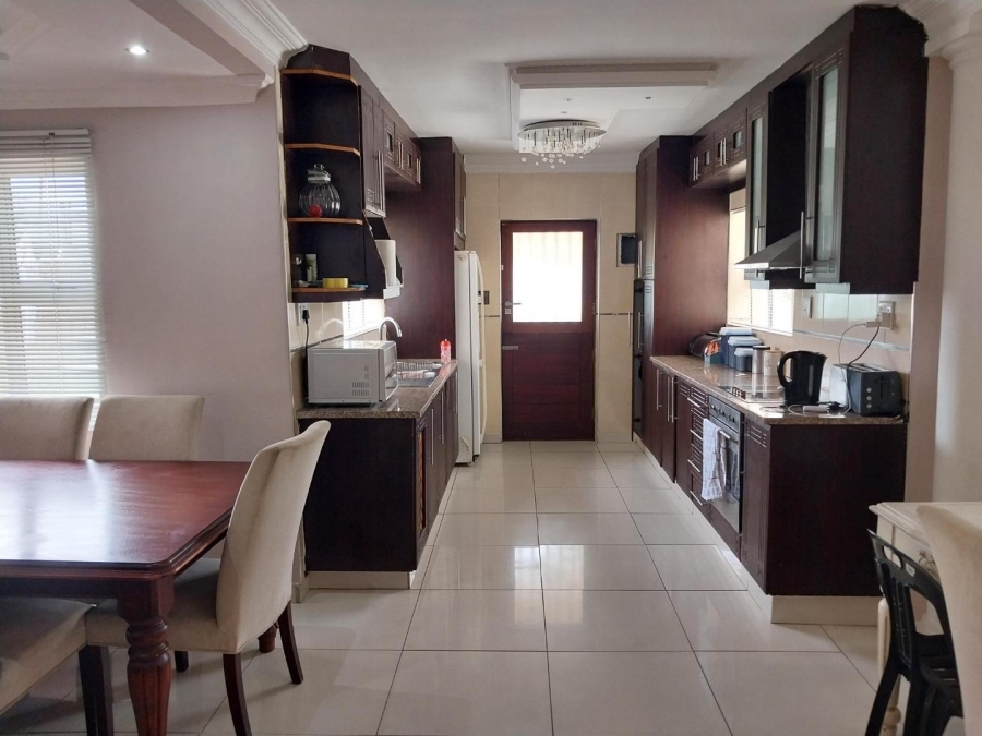 To Let 4 Bedroom Property for Rent in Malvern KwaZulu-Natal