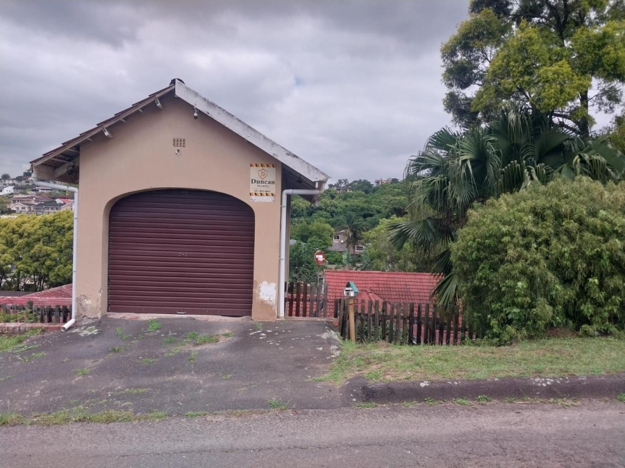To Let 4 Bedroom Property for Rent in Malvern KwaZulu-Natal