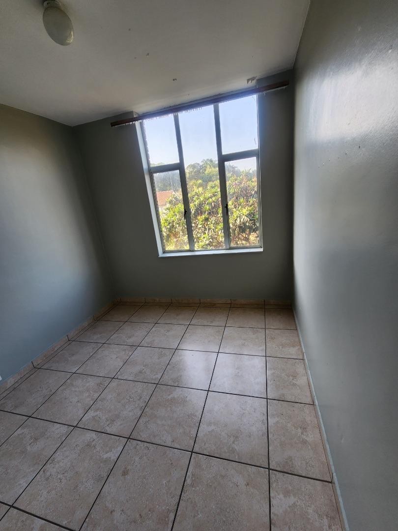 2 Bedroom Property for Sale in Essenwood KwaZulu-Natal