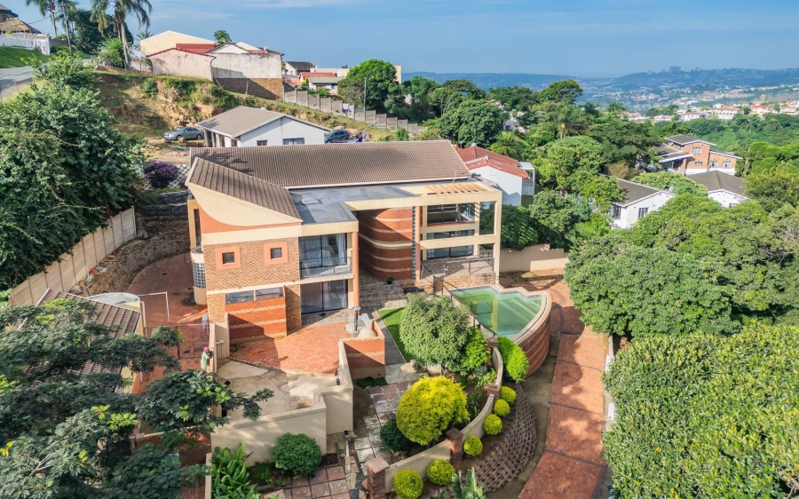 5 Bedroom Property for Sale in Reservoir Hills KwaZulu-Natal
