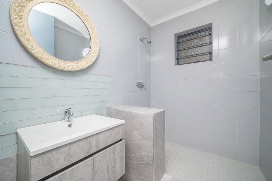 5 Bedroom Property for Sale in Reservoir Hills KwaZulu-Natal