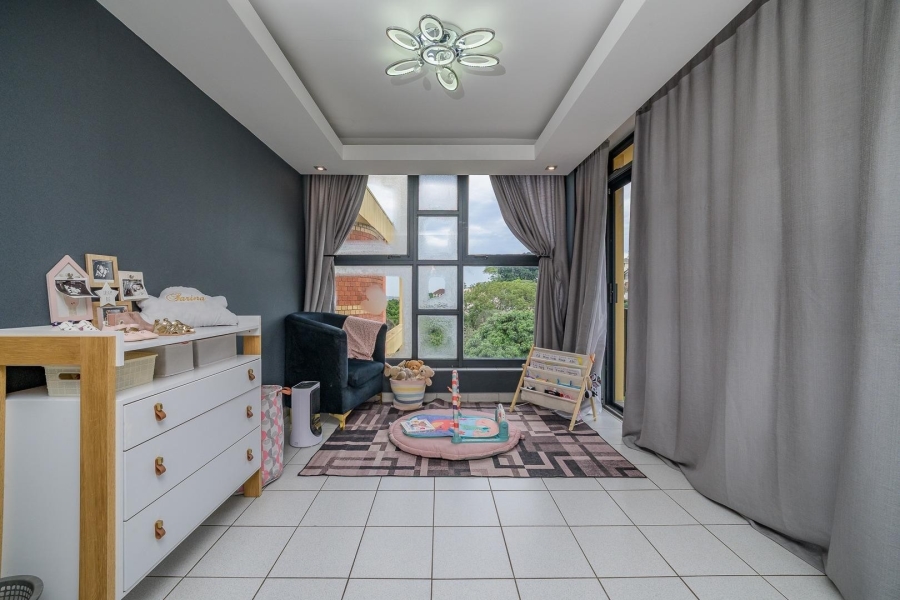 5 Bedroom Property for Sale in Reservoir Hills KwaZulu-Natal