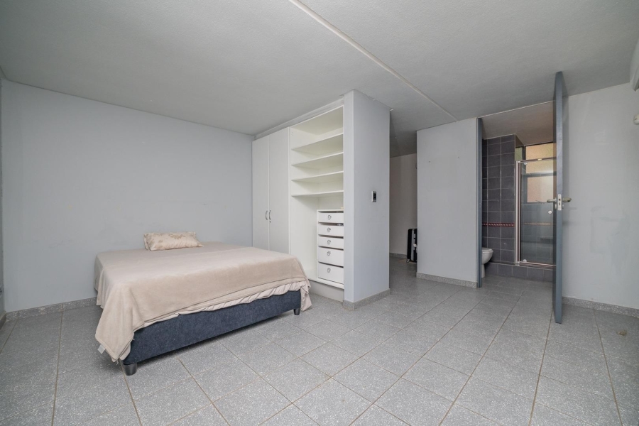 5 Bedroom Property for Sale in Reservoir Hills KwaZulu-Natal