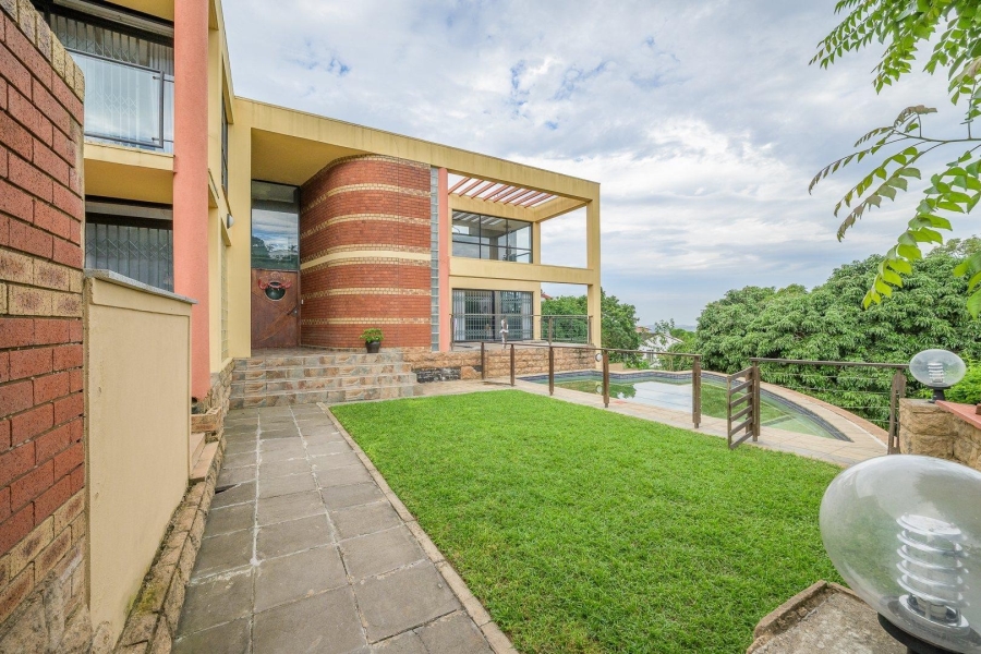 5 Bedroom Property for Sale in Reservoir Hills KwaZulu-Natal
