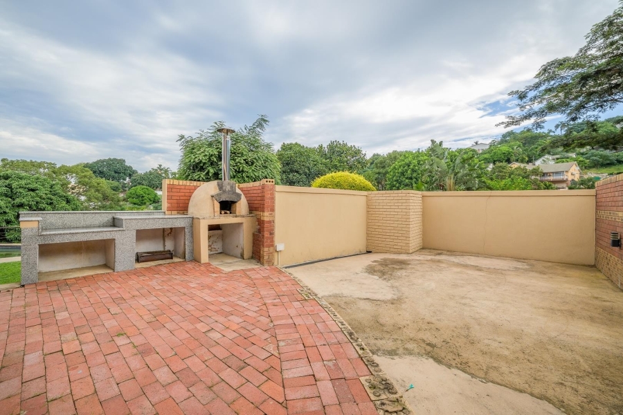 5 Bedroom Property for Sale in Reservoir Hills KwaZulu-Natal