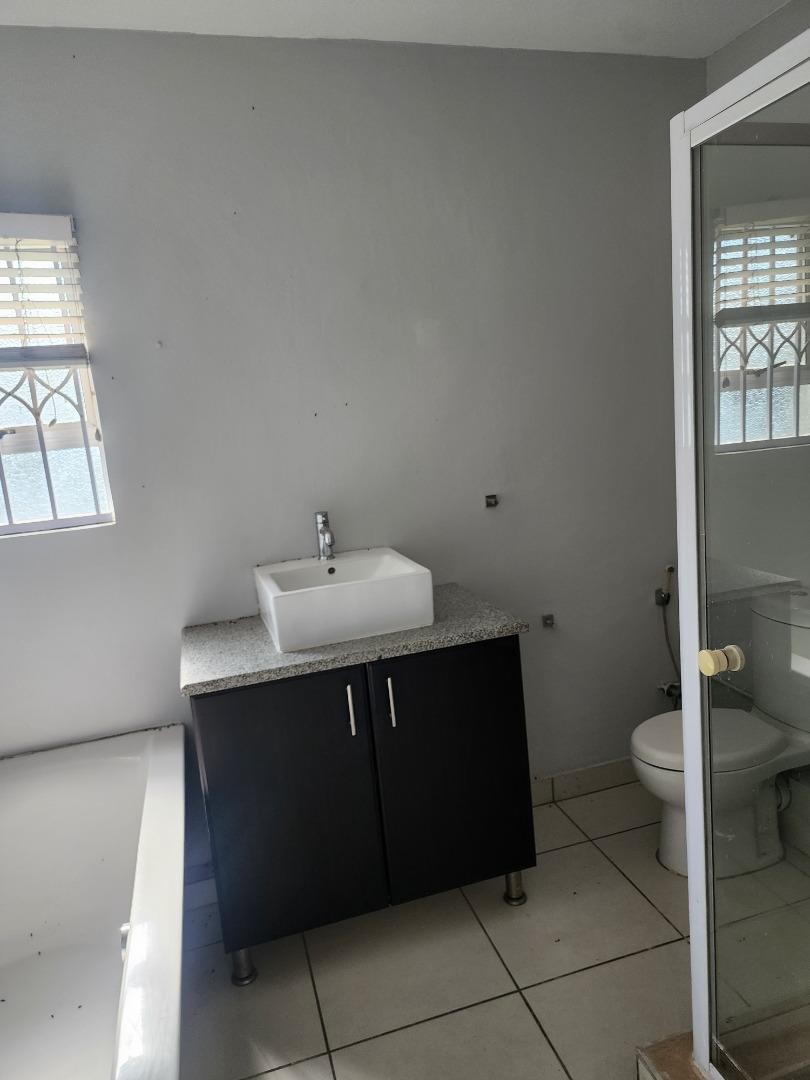 3 Bedroom Property for Sale in Morningside KwaZulu-Natal