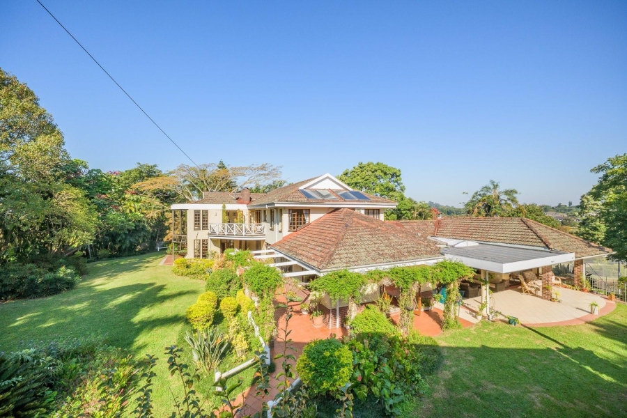 6 Bedroom Property for Sale in Cowies Hill KwaZulu-Natal