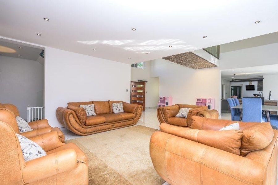 5 Bedroom Property for Sale in Paradise Valley KwaZulu-Natal
